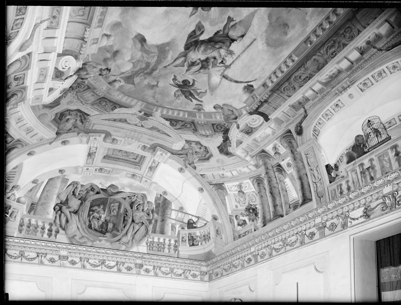 Affreschi di Burrini e Chiarini - Palazzo Dall'Armi Marescalchi , Bologna